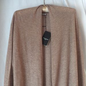 Elegant beige cashmere robe